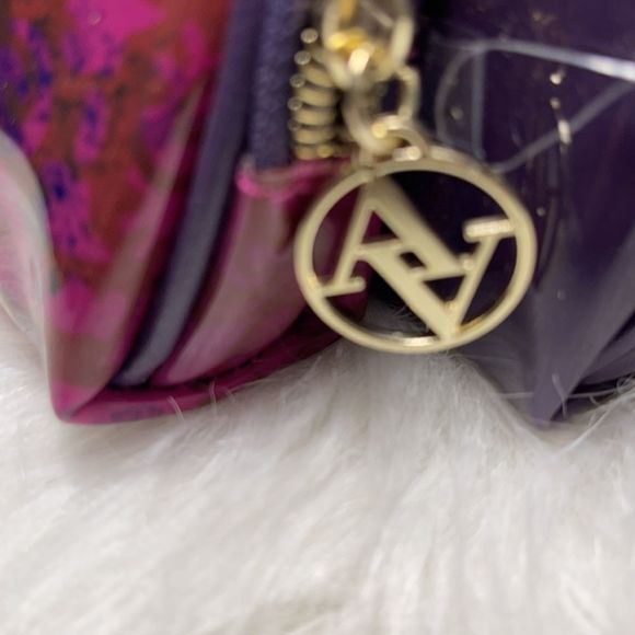 NEW ADRIENNE VITTADINI STUDIO COSMETIC BAGS - Picture 5 of 8